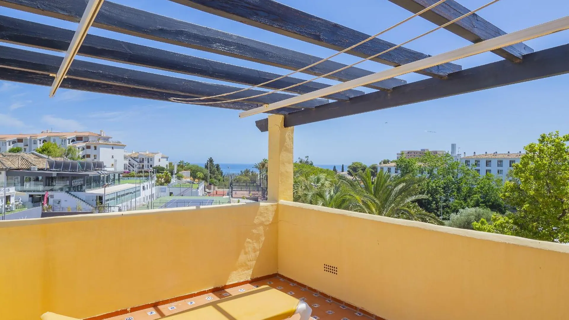Cubo'S Tennis Paradise Duplex Sitio de Calahonda Spain
