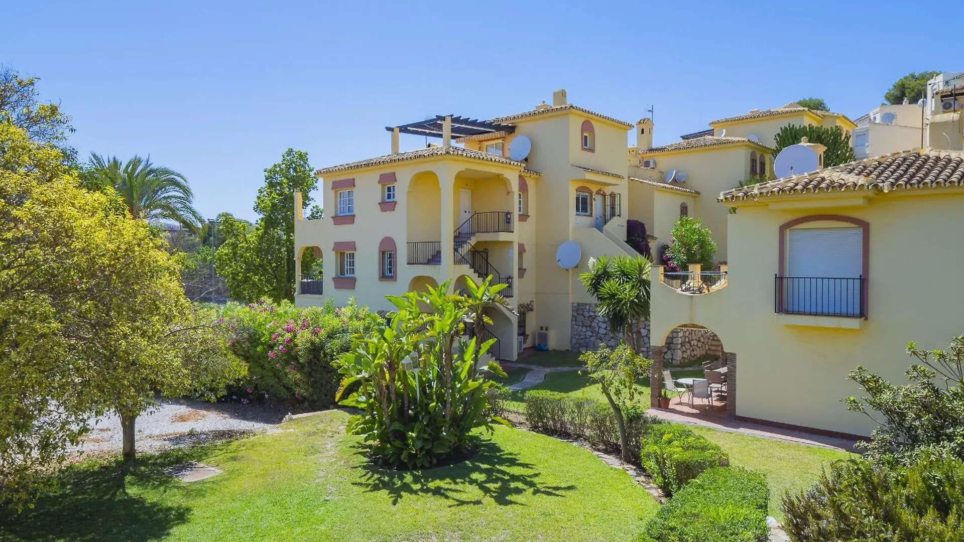 Cubo'S Tennis Paradise Duplex Sitio de Calahonda