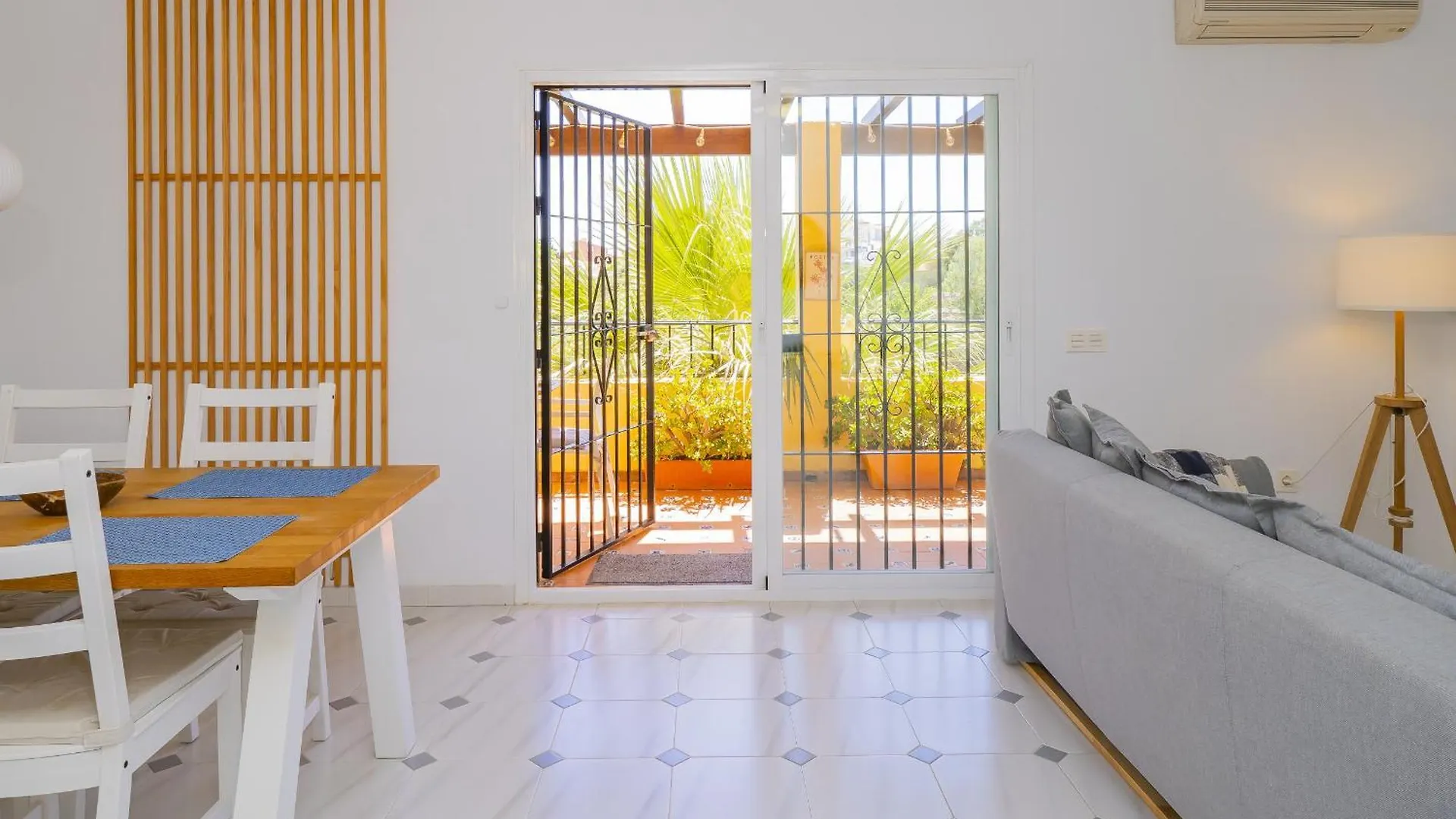 Cubo'S Tennis Paradise Duplex Sitio de Calahonda 0*,