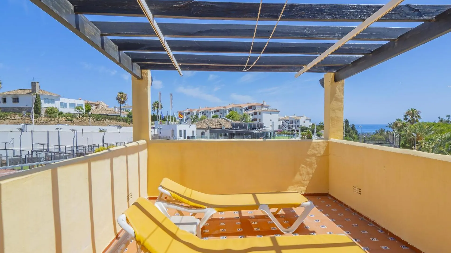 Cubo'S Tennis Paradise Duplex Sitio de Calahonda 0*,  Spain